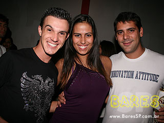 Festa fechada na Pacha para o lançamento do mais novo CD Festa fechada na Pacha para o lançamento do mais novo CD