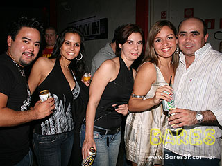 Festa fechada na Pacha para o lançamento do mais novo CD Festa fechada na Pacha para o lançamento do mais novo CD