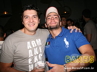 Festa fechada na Pacha para o lançamento do mais novo CD Festa fechada na Pacha para o lançamento do mais novo CD