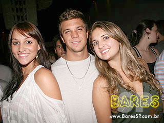 Festa fechada na Pacha para o lançamento do mais novo CD Festa fechada na Pacha para o lançamento do mais novo CD