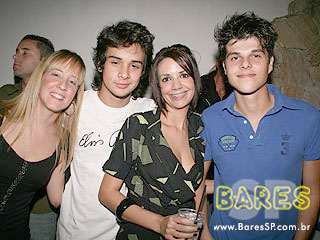 Festa fechada na Pacha para o lançamento do mais novo CD Festa fechada na Pacha para o lançamento do mais novo CD