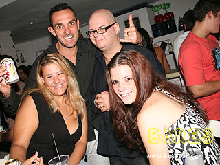 Festa fechada na Pacha para o lançamento do mais novo CD Festa fechada na Pacha para o lançamento do mais novo CD