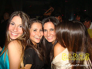 Noite animada no Studio 205 Noite animada no Studio 205