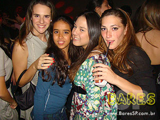 Noite animada no Studio 205 Noite animada no Studio 205