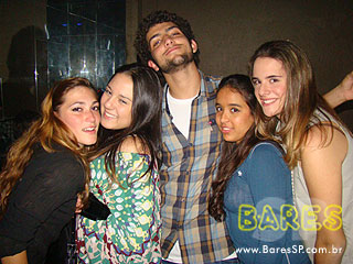 Noite animada no Studio 205 Noite animada no Studio 205