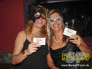 Baile de Máscaras agita o Castelo Gaudi Baile de Máscaras agita o Castelo Gaudi