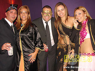 Baile de Máscaras agita o Castelo Gaudi Baile de Máscaras agita o Castelo Gaudi