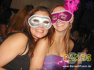 Baile de Máscaras agita o Castelo Gaudi Baile de Máscaras agita o Castelo Gaudi