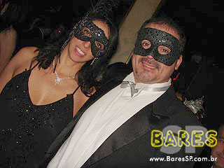 Baile de Máscaras agita o Castelo Gaudi Baile de Máscaras agita o Castelo Gaudi