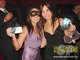 Baile de Máscaras agita o Castelo Gaudi Baile de Máscaras agita o Castelo Gaudi