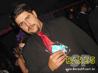 Baile de Máscaras agita o Castelo Gaudi Baile de Máscaras agita o Castelo Gaudi