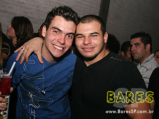 Atol comemora o aniversário de 5 anos no Espaço Pinheiros Atol comemora o aniversário de 5 anos no Espaço Pinheiros