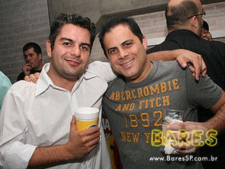 Atol comemora o aniversário de 5 anos no Espaço Pinheiros Atol comemora o aniversário de 5 anos no Espaço Pinheiros