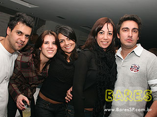 Atol comemora o aniversário de 5 anos no Espaço Pinheiros Atol comemora o aniversário de 5 anos no Espaço Pinheiros