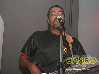 Atol comemora o aniversário de 5 anos no Espaço Pinheiros Atol comemora o aniversário de 5 anos no Espaço Pinheiros