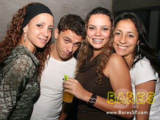 Atol comemora o aniversário de 5 anos no Espaço Pinheiros Atol comemora o aniversário de 5 anos no Espaço Pinheiros