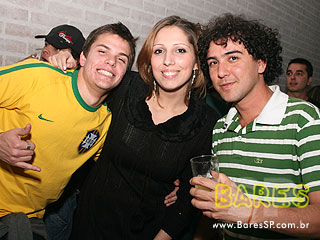 Atol comemora o aniversário de 5 anos no Espaço Pinheiros Atol comemora o aniversário de 5 anos no Espaço Pinheiros