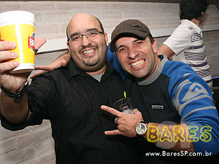 Atol comemora o aniversário de 5 anos no Espaço Pinheiros Atol comemora o aniversário de 5 anos no Espaço Pinheiros