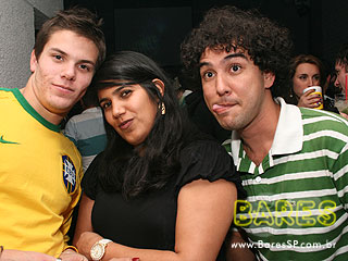 Atol comemora o aniversário de 5 anos no Espaço Pinheiros Atol comemora o aniversário de 5 anos no Espaço Pinheiros