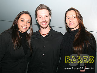 Atol comemora o aniversário de 5 anos no Espaço Pinheiros Atol comemora o aniversário de 5 anos no Espaço Pinheiros