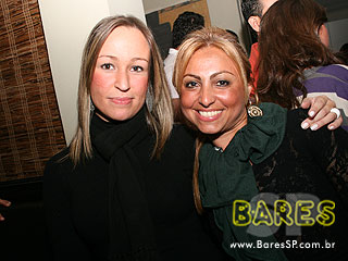 Neste domingo o Bar Santo Antônio agitou o público com repertório sertanejo Neste domingo o Bar Santo Antônio agitou o público com repertório sertanejo