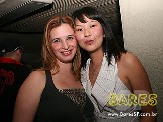 Neste domingo o Bar Santo Antônio agitou o público com repertório sertanejo Neste domingo o Bar Santo Antônio agitou o público com repertório sertanejo