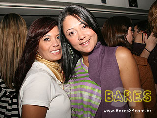 Neste domingo o Bar Santo Antônio agitou o público com repertório sertanejo Neste domingo o Bar Santo Antônio agitou o público com repertório sertanejo