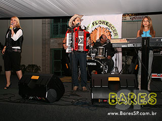 Festa Junina no Jockey Club Festa Junina no Jockey Club