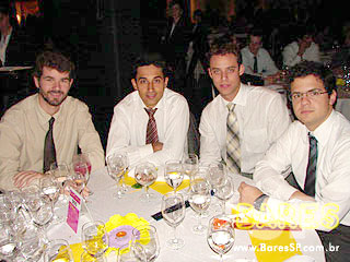 Jantar indiano em prol da Graac na Vila dos Ipês Jantar indiano em prol da Graac na Vila dos Ipês