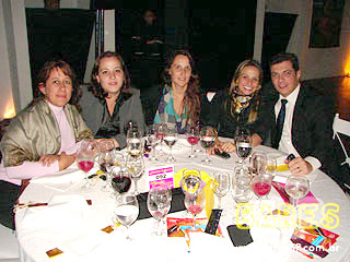 Jantar indiano em prol da Graac na Vila dos Ipês Jantar indiano em prol da Graac na Vila dos Ipês