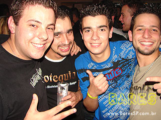 Oficina do Chopp comemora um ano com uma super festa Oficina do Chopp comemora um ano com uma super festa