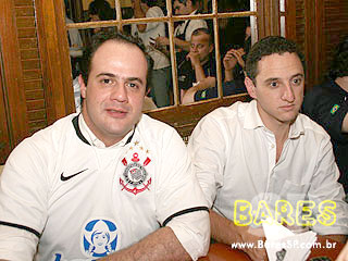 Transmissão de futebol anima Bar Municipal Transmissão de futebol anima Bar Municipal