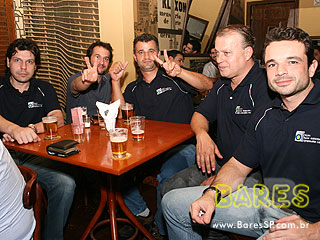 Transmissão de futebol anima Bar Municipal Transmissão de futebol anima Bar Municipal