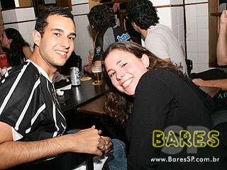 Transmissão de futebol anima Bar Municipal Transmissão de futebol anima Bar Municipal