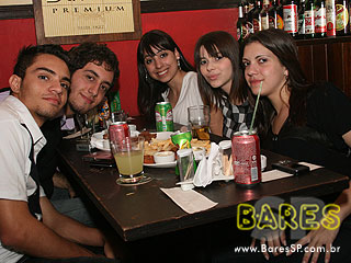 Música de qualidade no St. John's Irish Pub Música de qualidade no St. John's Irish Pub