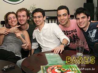 Música de qualidade no St. John's Irish Pub Música de qualidade no St. John's Irish Pub