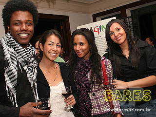 Casa das Rosas promove coquetel de lançamento da exposição Imagine, de Jun Yokoyama Casa das Rosas promove coquetel de lançamento da exposição Imagine, de Jun Yokoyama