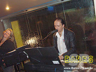 Difference Bar tem noite agitada Difference Bar tem noite agitada