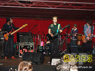 Kiko Zambianchi toca no bar Brahma Aeroclube Kiko Zambianchi toca no bar Brahma Aeroclube