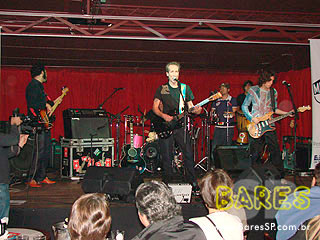 Kiko Zambianchi toca no bar Brahma Aeroclube Kiko Zambianchi toca no bar Brahma Aeroclube