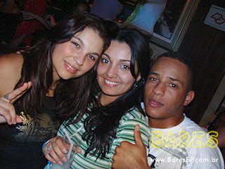 Sábado 'Happy Mix' com banda Liga Z na Happy News Sábado 'Happy Mix' com banda Liga Z na Happy News