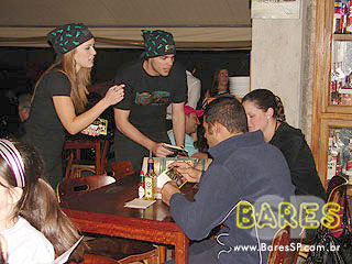 Noite agitada no Barthô - Ação Caipiry Noite agitada no Barthô - Ação Caipiry