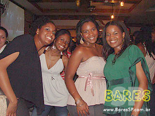 Grupo Fino Trato, Sto, Vpm na Cervejaria Capitão Gancho - Ação Caipiry Grupo Fino Trato, Sto, Vpm na Cervejaria Capitão Gancho - Ação Caipiry