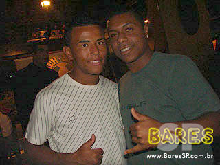 Grupo Fino Trato, Sto, Vpm na Cervejaria Capitão Gancho - Ação Caipiry Grupo Fino Trato, Sto, Vpm na Cervejaria Capitão Gancho - Ação Caipiry