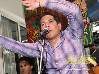 João Paulo & Eduardo lançam DVD no Bar Santo Antônio João Paulo & Eduardo lançam DVD no Bar Santo Antônio