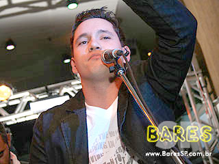 João Paulo & Eduardo lançam DVD no Bar Santo Antônio João Paulo & Eduardo lançam DVD no Bar Santo Antônio