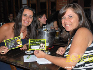 Nadhya Farid no Farol Madalena Bar - Ação Caipiry Nadhya Farid no Farol Madalena Bar - Ação Caipiry