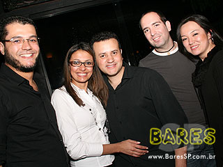 Banda Dose Tripla no Bar Martins Banda Dose Tripla no Bar Martins