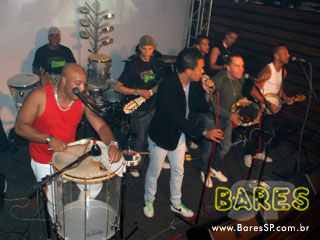 Pagode com Dodô e convidados na Fifty One Pagode com Dodô e convidados na Fifty One