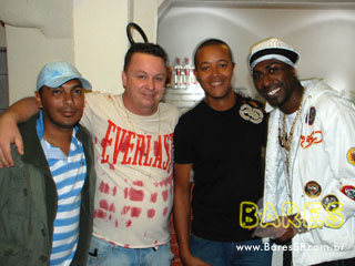 Pagode com Dodô e convidados na Fifty One Pagode com Dodô e convidados na Fifty One